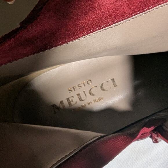 Sesto Meucci Burgundy Red Suede Flat Sole Minimalist Ankle Boots Sz 9.5 - Picture 4 of 7